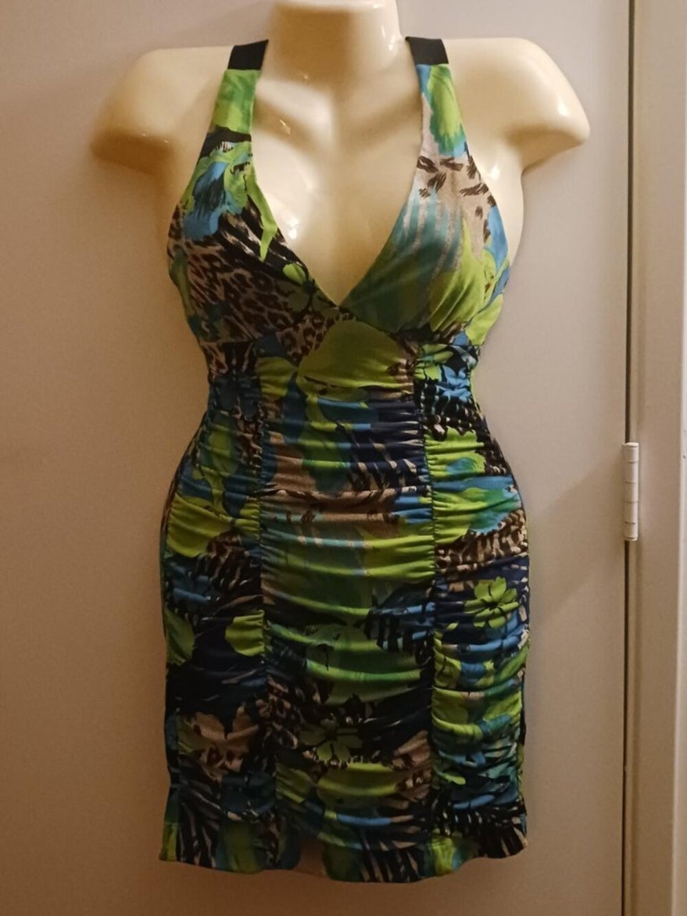 💙Bailey Blue💙 Stunning Ruched Bodycon Halter Mini Dress
